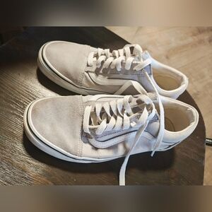 Vans Women's Sneakers - Gray and White
